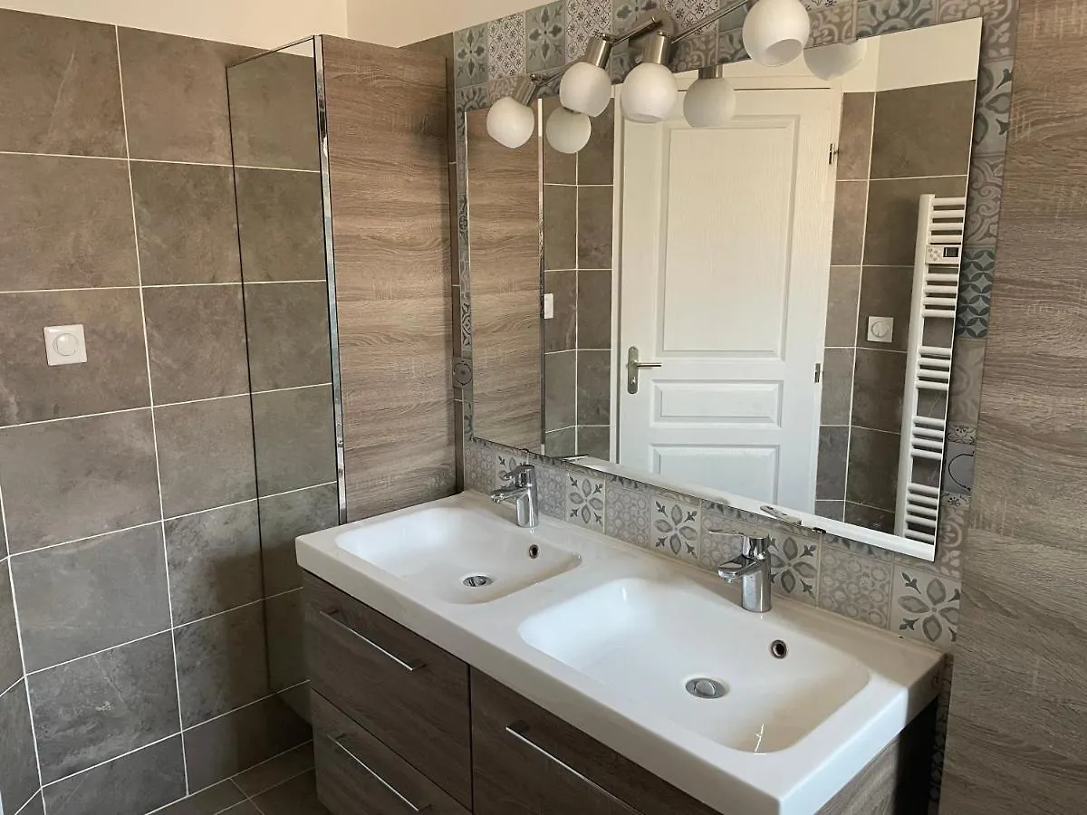 Le Double C Bed and Breakfast Saint-Victor-de-Morestel