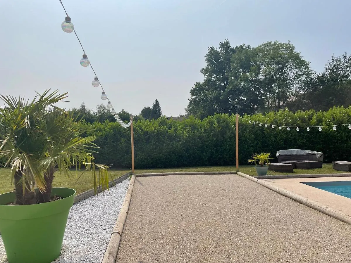 Le Double C Bed and Breakfast Saint-Victor-de-Morestel Bed & Breakfast