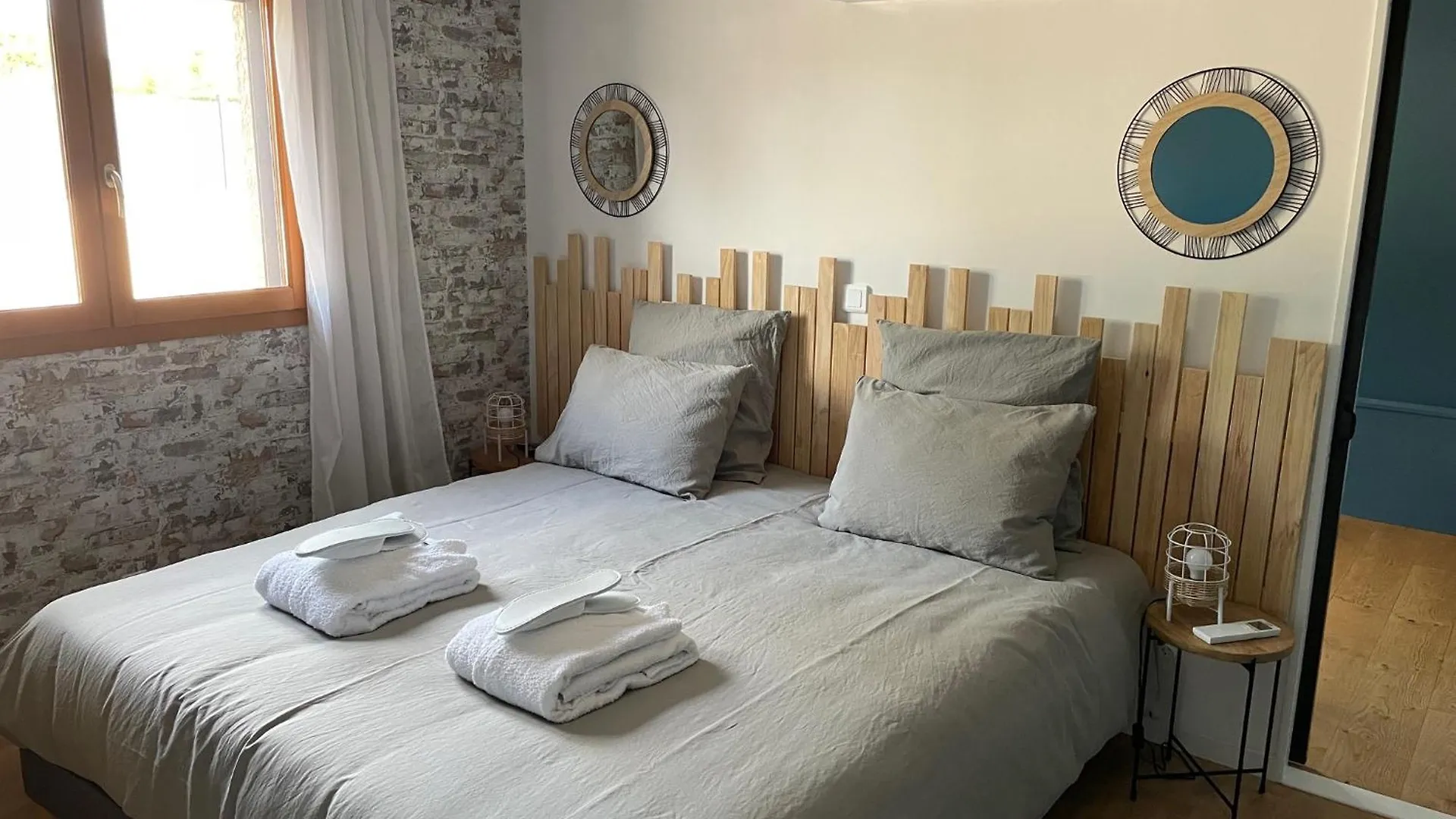 Bed & Breakfast Le Double C Bed and Breakfast Saint-Victor-de-Morestel